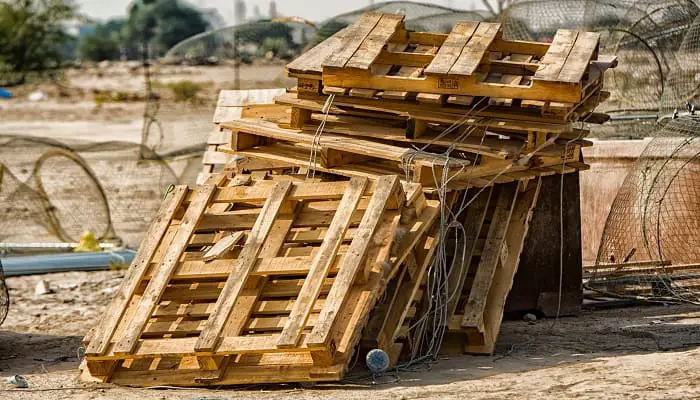 can wood pallets rot